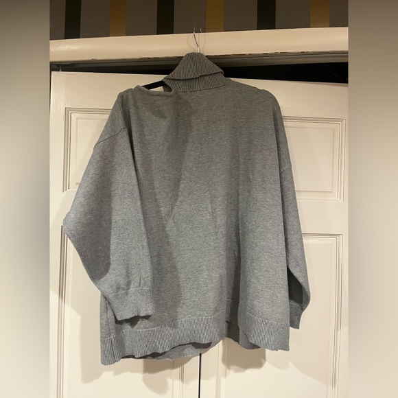 Eloquii Gray Cold Shoulder Turtleneck Sweater - Plus size 26 28 - Picture 5 of 9